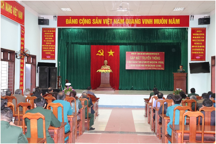Đảng ủy - Ban Chỉ huy Quân sự huyện Ba Tơ tổ chức gặp mặt nhân dịp kỷ niệm 31 năm ngày hội quốc phòng toàn dân và 76 năm ngày thành lập Quân đội nhân dân Việt Nam
