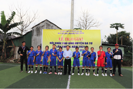 Lễ trao giải Hội khỏe phù đổng huyện Ba Tơ lần thứ XIII, năm 2021 đối với môn bóng đá