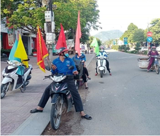 Đoàn thanh niên thị trấn Ba Tơ tuyên truyền lưu động phòng chống dịch bệnh Covid-19