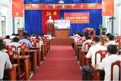 Đoàn đại biểu Quốc hội khóa XV của tỉnh Quảng Ngãi tiếp xúc cử tri trực tuyến