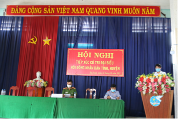 Tổ đại biểu số 9 HĐND huyện đã có buổi tiếp xúc với cử tri 02 xã Ba Động và Ba Liên