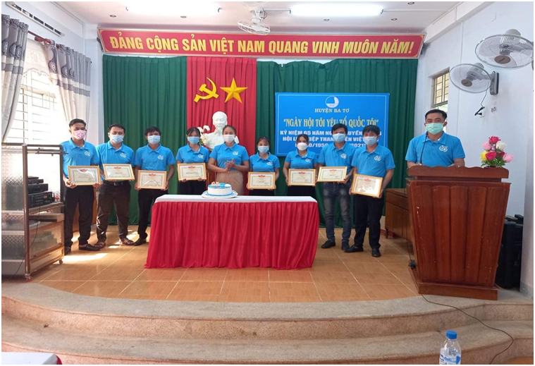 Hội Liên hiệp Thanh niên Việt Nam huyện Ba Tơ Tổ chức Chương trình Ngày hội Tôi yêu Tổ quốc tôi năm 2021