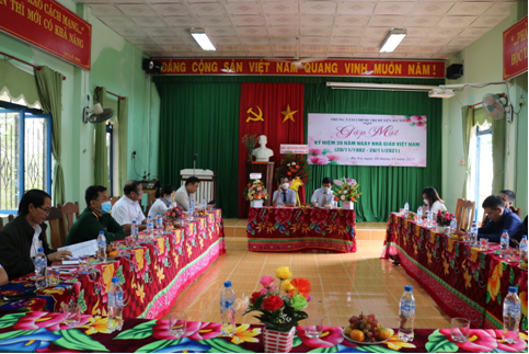 Trung tâm Chính trị huyện gặp mặt Kỷ niệm Ngày Nhà giáo Việt Nam 20-11