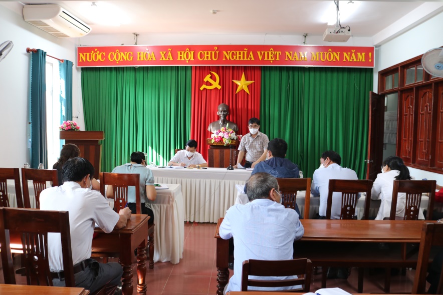 Trung tâm Khuyến công và Xúc tiến thương mại tỉnh Quảng Ngãi làm việc với UBND huyện Ba Tơ