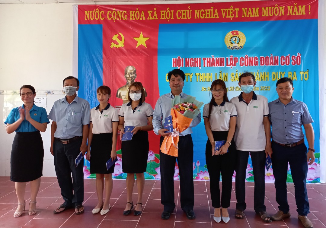 Liên đoàn Lao động huyện Ba Tơ tổ chức hoạt động hưởng ứng Tháng Công nhân năm 2022