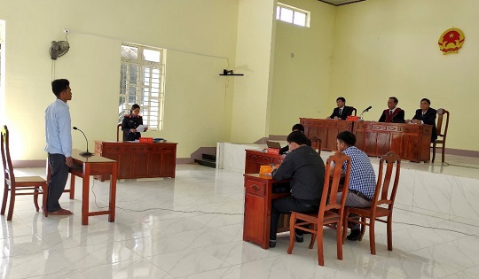 Tòa án Nhân dân huyện Ba Tơ tăng cường những phiên tòa xét xử lưu động để nâng cao ý thức pháp luật cho nhân dân