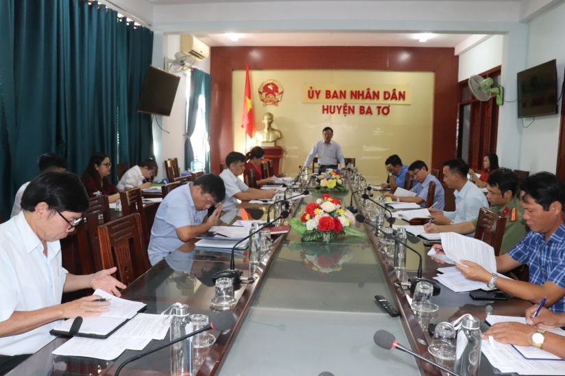 Ba Tơ tổ chức họp nghe báo cáo một số nội dung về công tác cải cách hành chính 8 tháng đầu năm 2022