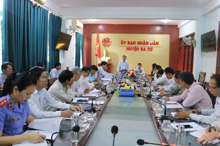 UBND huyện Ba Tơ tổ chức phiên họp thường kỳ tháng 10/2022