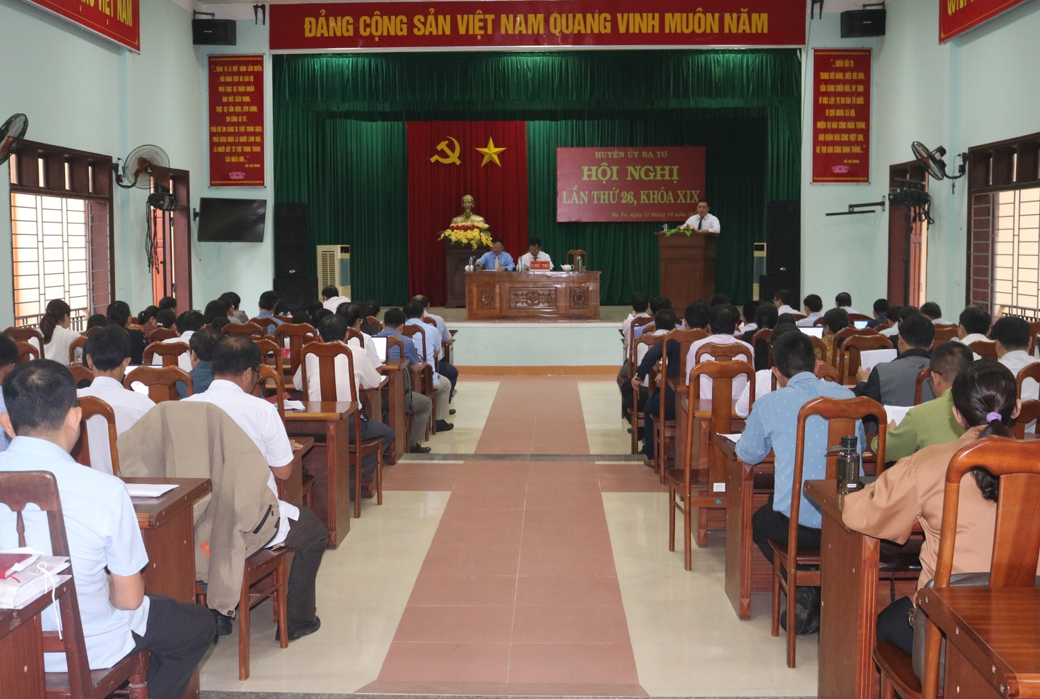 Huyện ủy Ba Tơ tổ chức Hội nghị Huyện ủy lần thứ 26