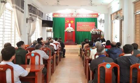 Ban Dân vận Tỉnh ủy gặp mặt giao nhiệm vụ và tặng quà cho người có uy tín trên địa bàn huyện Ba Tơ