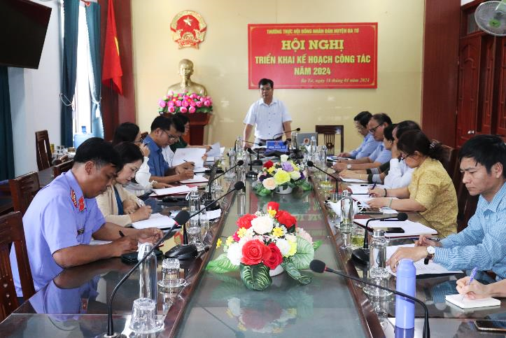 Thường trực HĐND huyện Ba Tơ triển khai chương trình công tác HĐND năm 2024