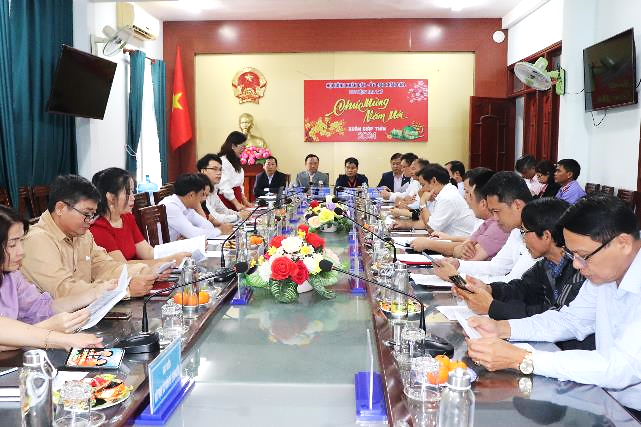 UBND huyện Ba Tơ họp đánh giá tình hình trước, trong và sau Tết Nguyên đán Giáp Thìn năm 2024