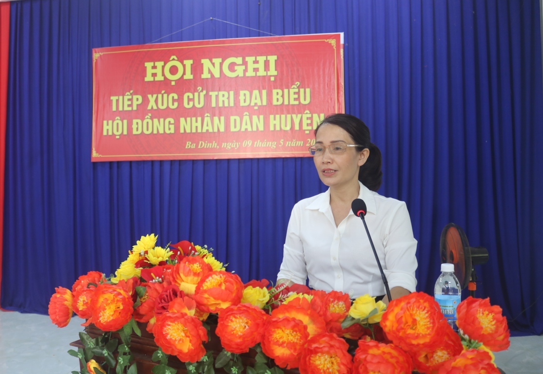 Tổ đại biểu số 4 HĐND huyện tiếp xúc cử tri 02 xã Ba Dinh và Ba Giang