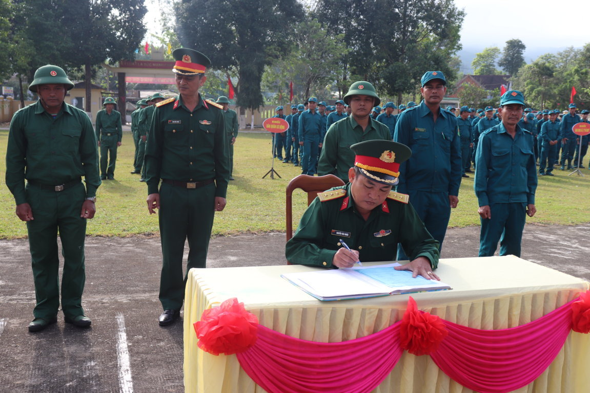 Xây dựng lực lượng vũ trang (LLVT) huyện Ba Tơ vững mạnh toàn diện