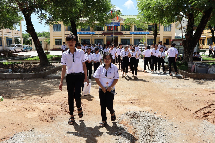 Kỳ thi tốt nghiệp THPT 2024 tại Điểm thi Trường THPT Phạm Kiêt diễn ra an toàn, nghiêm túc