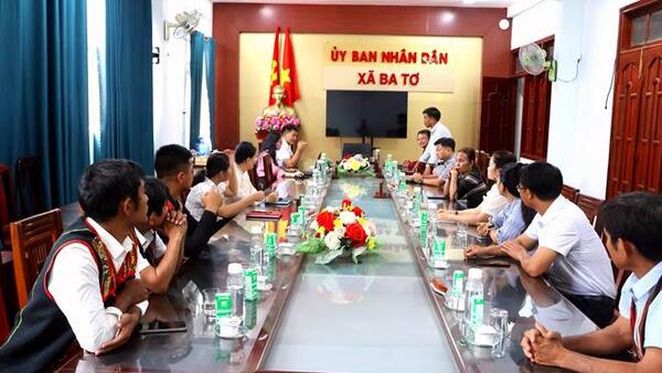 XÃ BA TƠ TRAO ĐỔI KINH NGHIỆM VỚI XÃ ĐĂK MAR